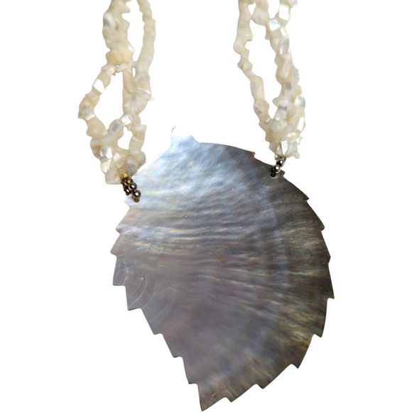 Mother of Pearl Abalone Shell Leaf Pendant Chunky Necklace Vtg Coastal Jewelry - Picture 7 of 11